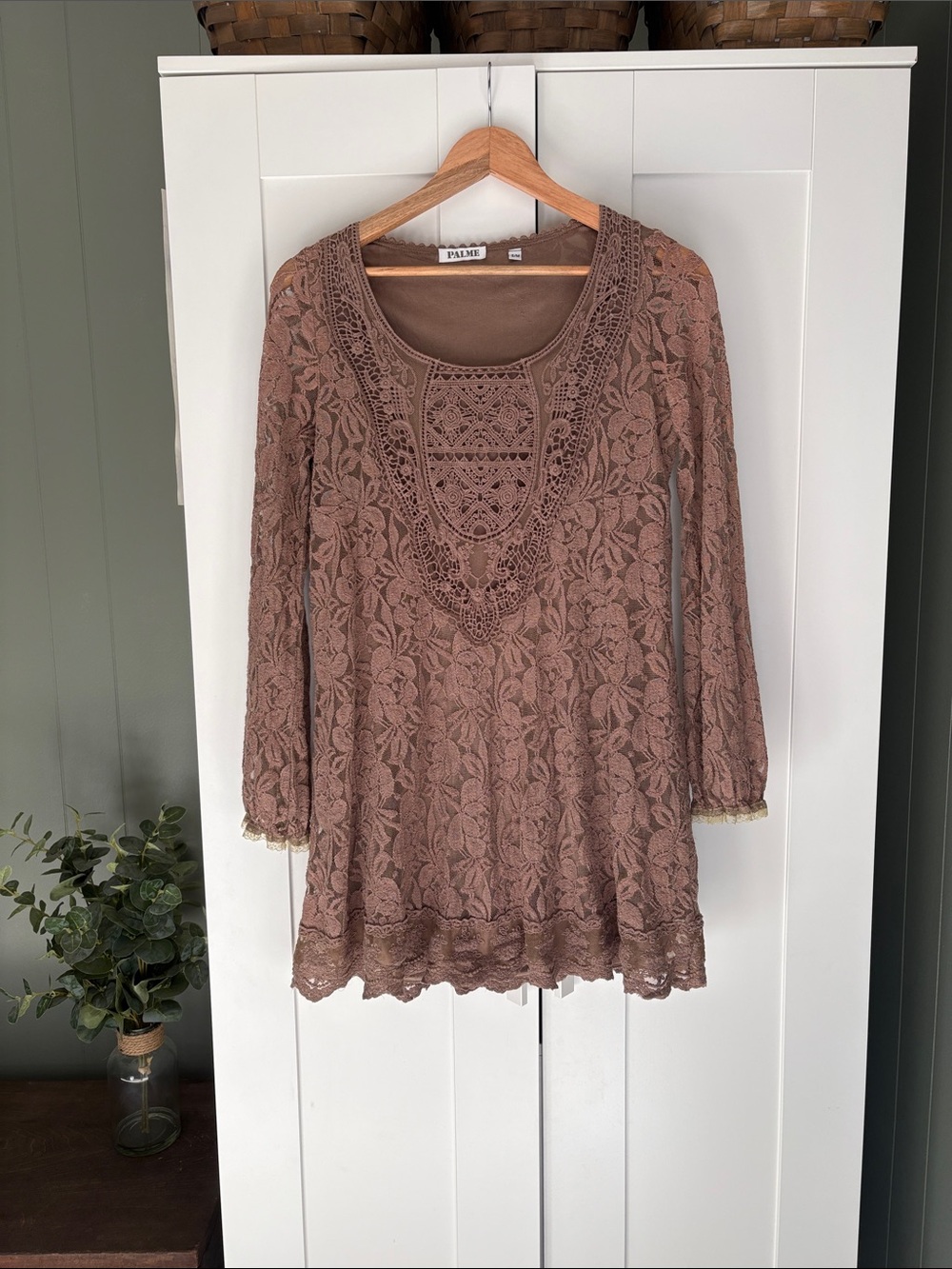 Beautiful Brown Lace Long-Sleeve Women’s Top or Tunic Dress by Palme Sz M